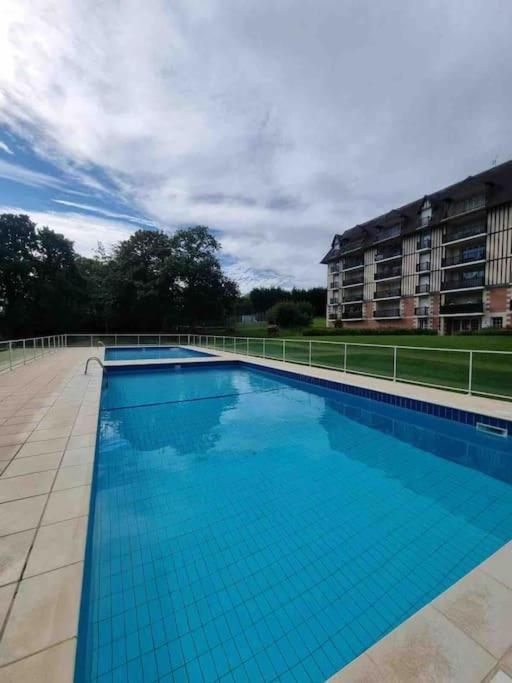 Appartement Calme Proche De La Mer Avec Parking Villers-sur-Mer Zewnętrze zdjęcie